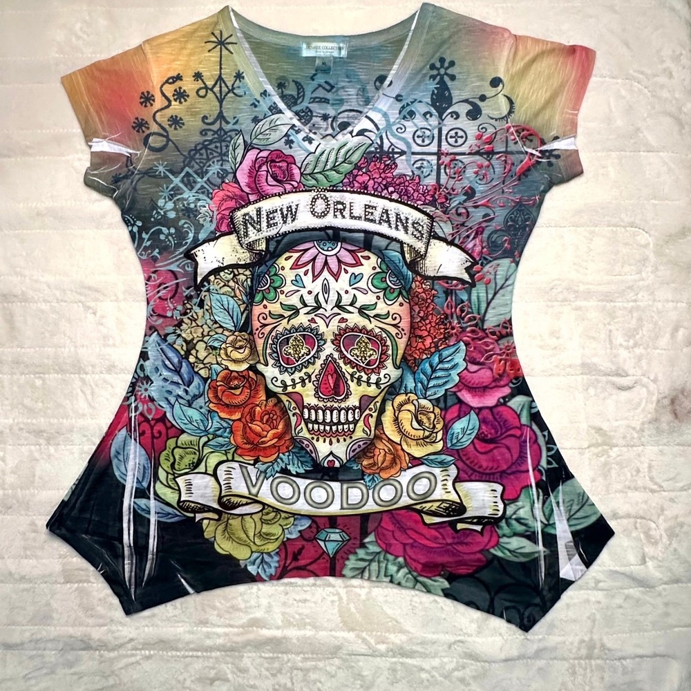 Desiree Collection New Orleans Voodoo XL Rhinestone V‑Neck Shark‑Bite Top